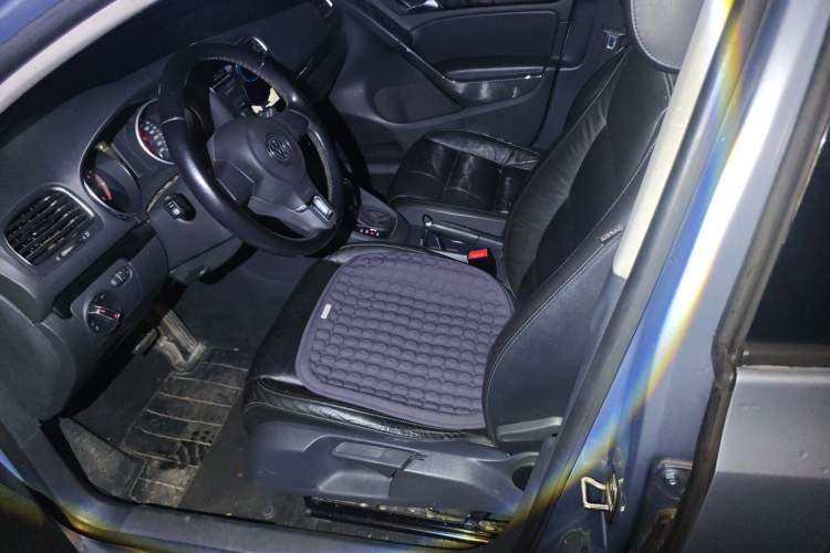 Used Volkswagen Golf 2011 1.4 TSI Automatic Comfort Model Left Front Seat
