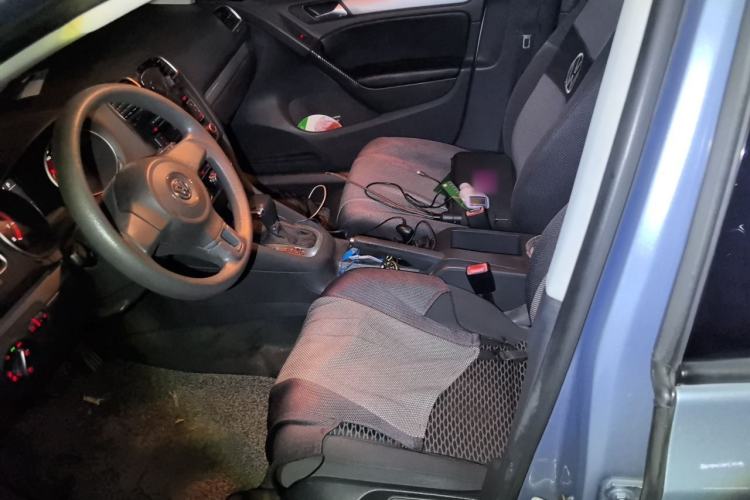 Used Volkswagen Golf 2011 1.6L Automatic Fashion Edition Left Front Seat