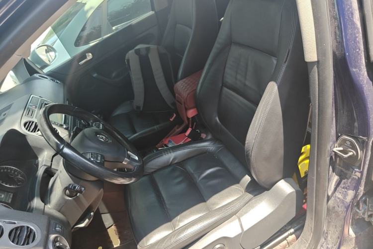 Used Volkswagen Golf 2011 1.4TSI Cross Golf Left Front Seat