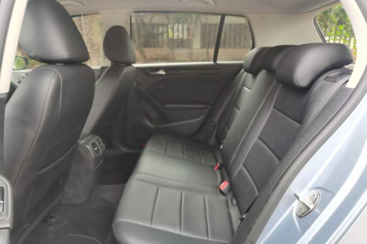Used Volkswagen Golf 2011 1.4 TSI Automatic Comfort Model Left Rear Seat