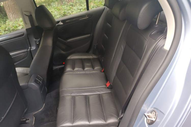 Used Volkswagen Golf 2011 1.4 TSI Automatic Comfort Model Left Rear Seat