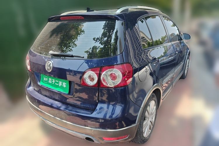 Used Volkswagen Golf 2011 1.4TSI Cross Golf Rear Right 45 Deg