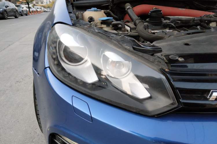 Used Volkswagen Golf 2011 2.0 TSI R Right Front Headlight