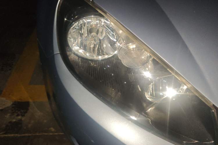 Used Volkswagen Golf 2011 1.4 TSI Automatic Comfort Model Right Front Headlight