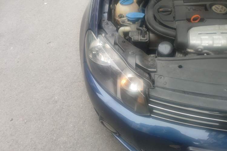 Used Volkswagen Golf 2011 1.4 TSI Comfort Travel Edition Right Front Headlight