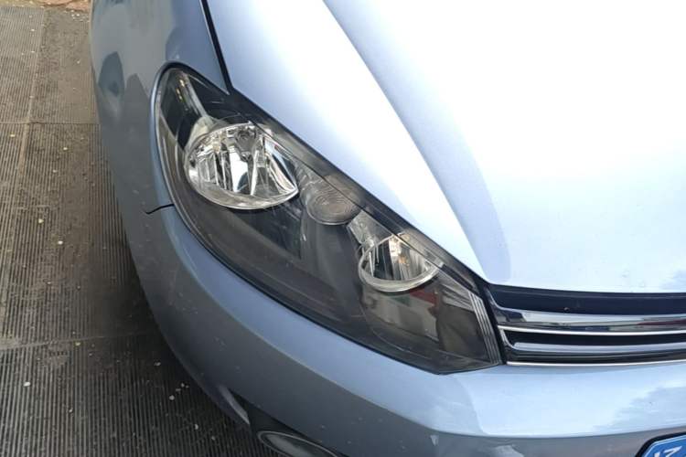 Used Volkswagen Golf 2011 1.4 TSI Automatic Luxury Edition Right Front Headlight