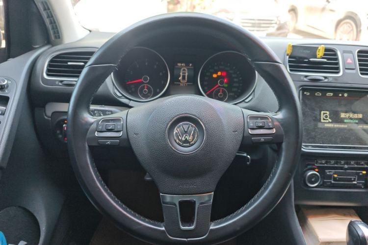 Used Volkswagen Golf 2011 1.4 TSI Automatic Luxury Edition Steering Wheel