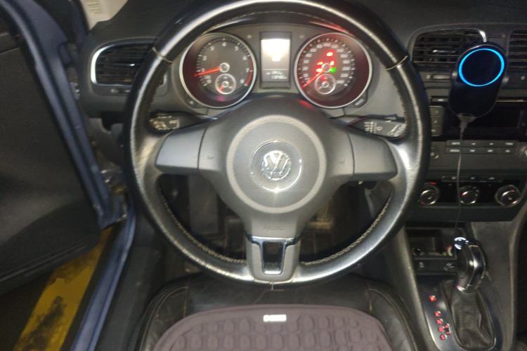 Used Volkswagen Golf 2011 1.4 TSI Automatic Comfort Model Steering Wheel
