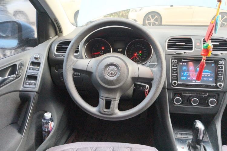 Used Volkswagen Golf 2011 1.6L Automatic Comfort Model Steering Wheel