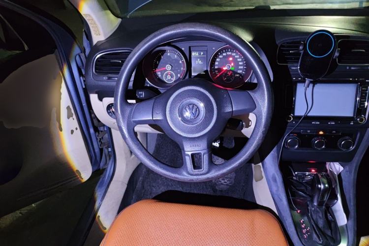 Used Volkswagen Golf 2011 1.6L Automatic Comfort Model Steering Wheel