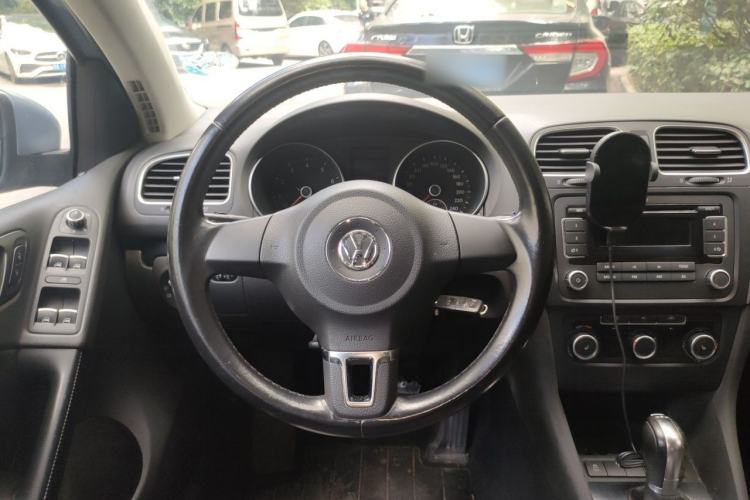 Used Volkswagen Golf 2011 1.4 TSI Automatic Comfort Model Steering Wheel