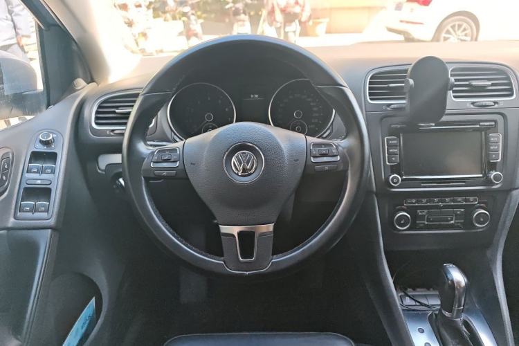Used Volkswagen Golf 2011 1.4 TSI Automatic Luxury Edition Steering Wheel