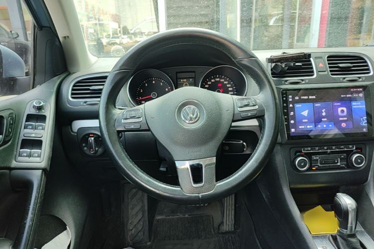 Used Volkswagen Golf 2011 1.4 TSI Automatic Luxury Edition Steering Wheel
