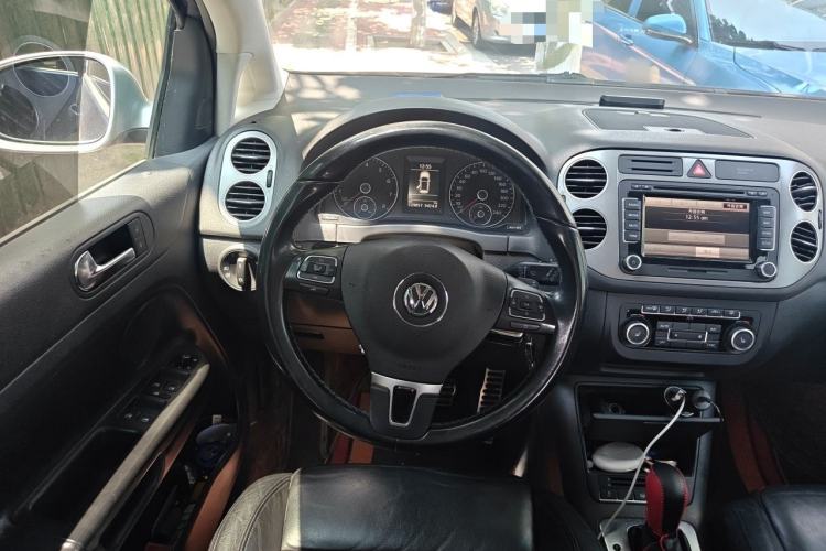 Used Volkswagen Golf 2011 1.4TSI Cross Golf Steering Wheel