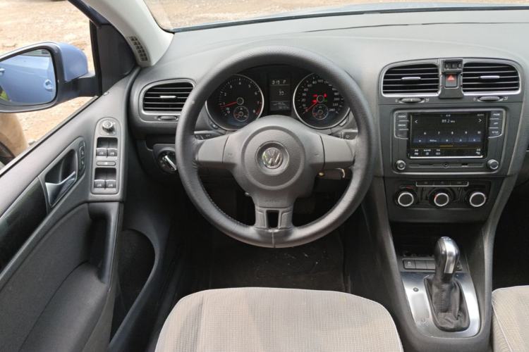 Used Volkswagen Golf 2011 1.4 TSI Automatic Comfort Model Steering Wheel