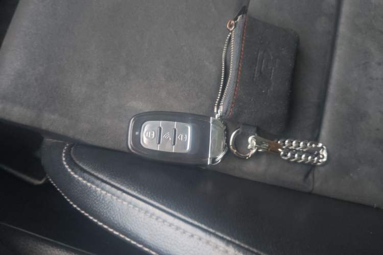 Used Volkswagen Golf 2011 2.0 TSI R Vehicle Key
