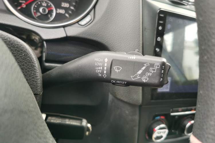 Used Volkswagen Golf 2011 1.4 TSI Automatic Comfort Model Vehicle Key