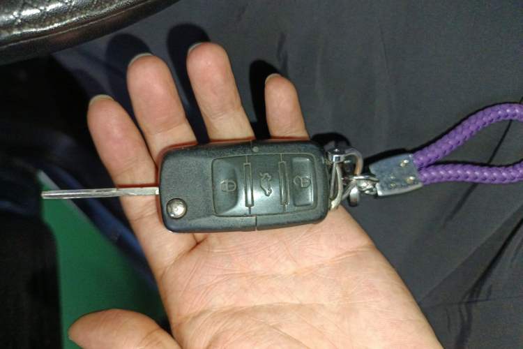 Used Volkswagen Golf 2011 1.6L Automatic Comfort Model Vehicle Key
