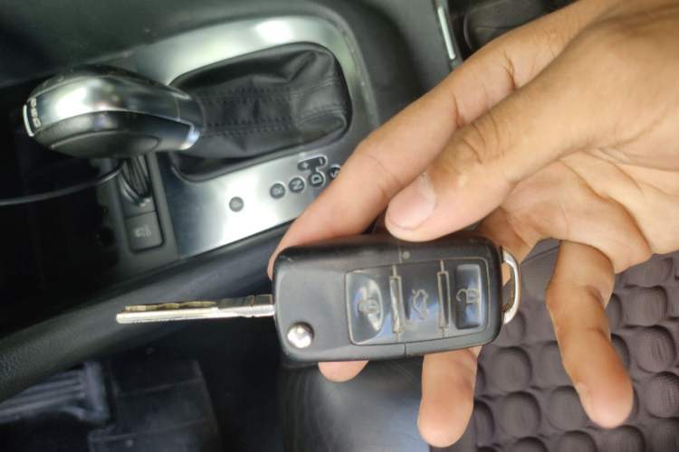 Used Volkswagen Golf 2011 1.4 TSI Automatic Comfort Model Vehicle Key