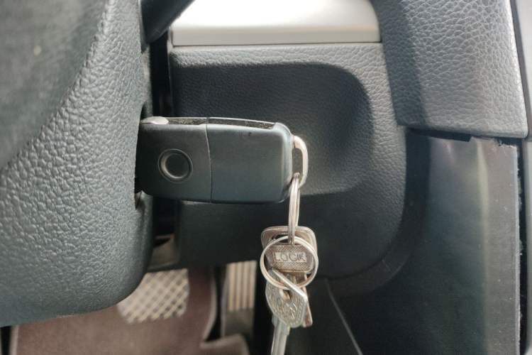 Used Volkswagen Golf 2011 1.4 TSI Comfort Travel Edition Vehicle Key