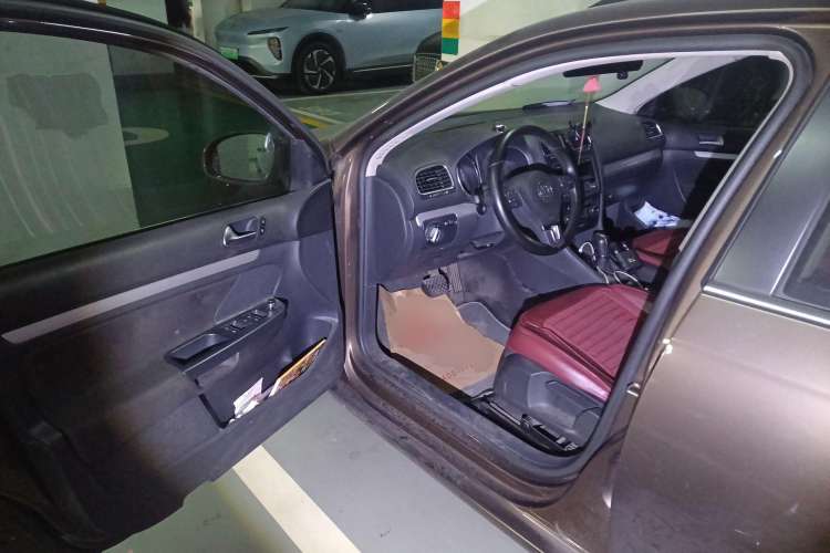 Used Volkswagen Golf 2011 1.4 TSI Comfort Travel Edition Driver Seat
