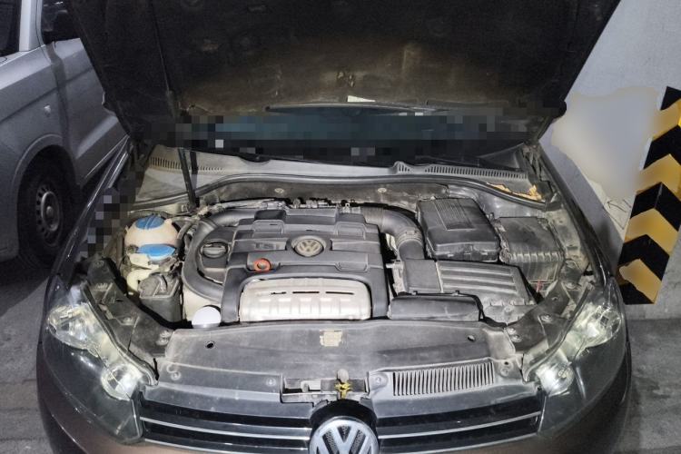 Used Volkswagen Golf 2011 1.4 TSI Comfort Travel Edition Engine Bay