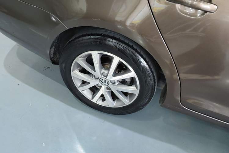 Used Volkswagen Golf 2011 1.4 TSI Luxury Touring Edition Exterior 3