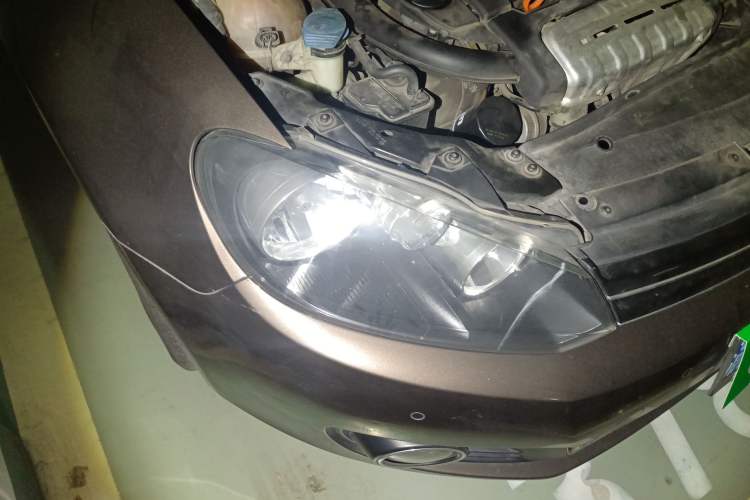Used Volkswagen Golf 2011 1.4 TSI Comfort Travel Edition Right Front Headlight