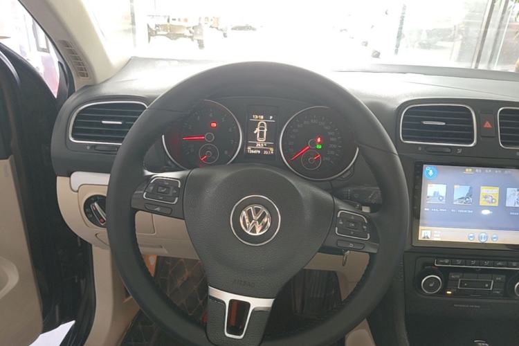 Used Volkswagen Golf 2011 1.4 TSI Luxury Touring Edition Steering Wheel