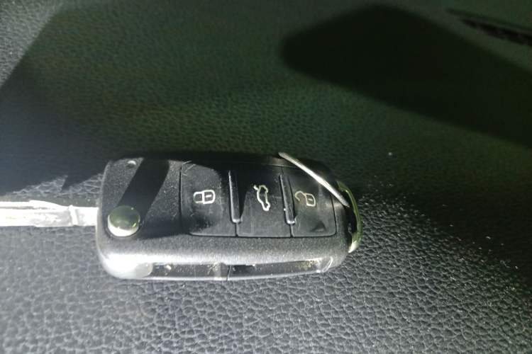 Used Volkswagen Golf 2011 1.4 TSI Comfort Travel Edition Vehicle Key
