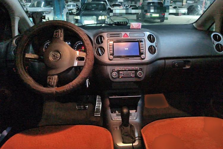 Used Volkswagen Golf  Center Console