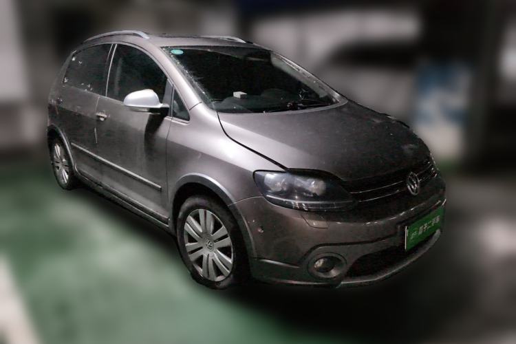 Used Volkswagen Golf  Front Right 45 Deg