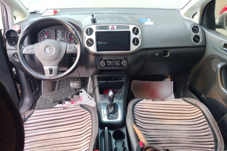 Used Volkswagen Golf 2011 1.4TSI Cross Golf Center Console