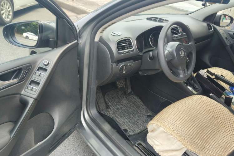 Used Volkswagen Golf 2011 1.4 TSI Automatic Comfort Model Driver Seat