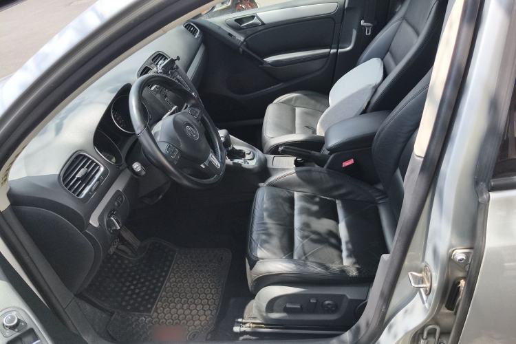 Used Volkswagen Golf 2011 1.4 TSI Automatic Luxury Edition Driver Seat