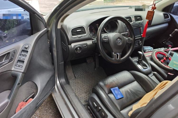 Used Volkswagen Golf 2011 1.4 TSI Automatic Luxury Edition Driver Seat