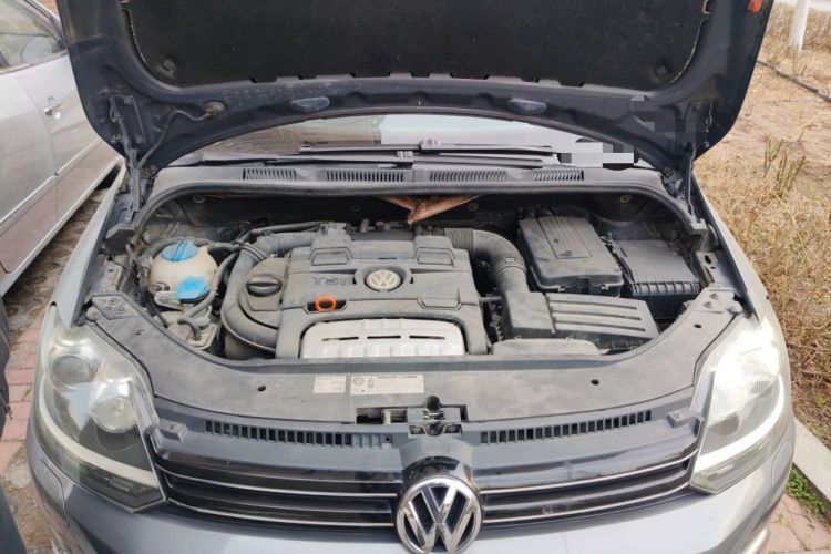 Used Volkswagen Golf 2011 1.4TSI Cross Golf Engine Bay