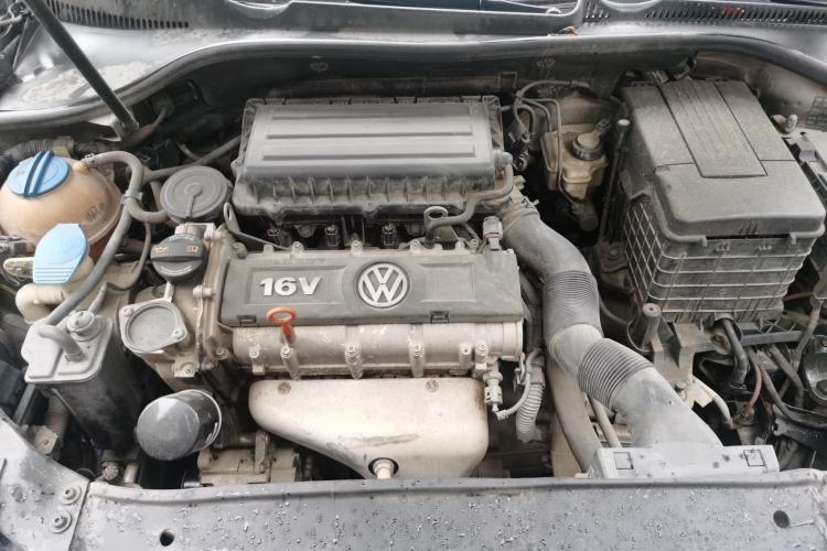 Used Volkswagen Golf 2011 1.6L Automatic Fashion Edition Engine Bay