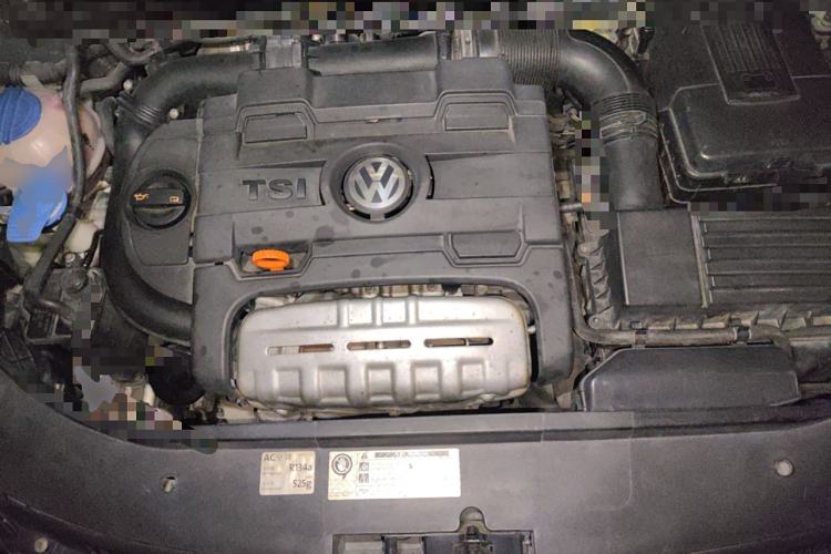 Used Volkswagen Golf 2011 1.4TSI Cross Golf Engine Bay