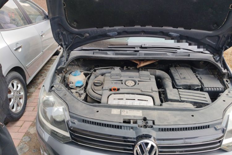 Used Volkswagen Golf 2011 1.4TSI Cross Golf Engine Bay Right
