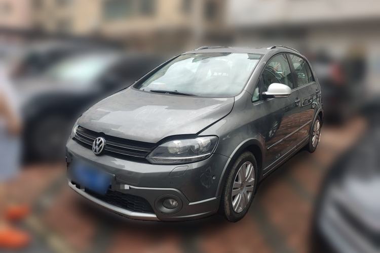 Used Volkswagen Golf 2011 1.4TSI Cross Golf Guazi used car, China used car export, Used car for sale, Used  cars, Cheapest cars for sale