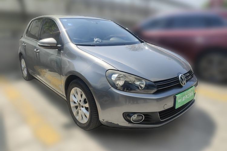 Used Volkswagen Golf 2011 1.4 TSI Automatic Comfort Model Front Right 45 Deg