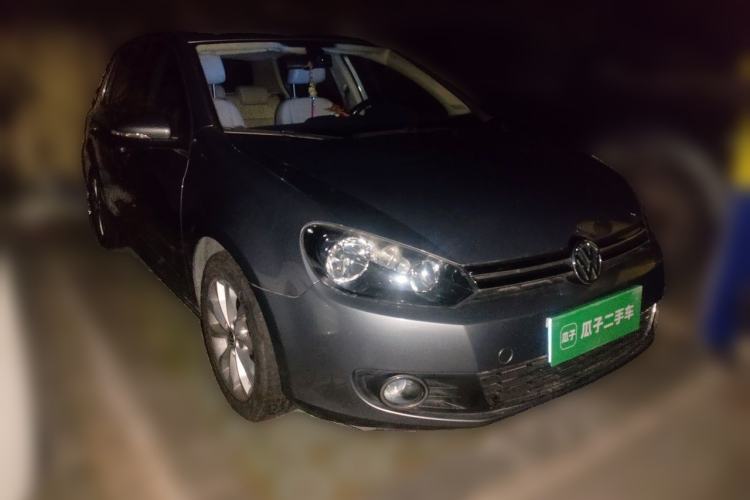 Used Volkswagen Golf 2011 1.4 TSI Automatic Luxury Edition Front Right 45 Deg