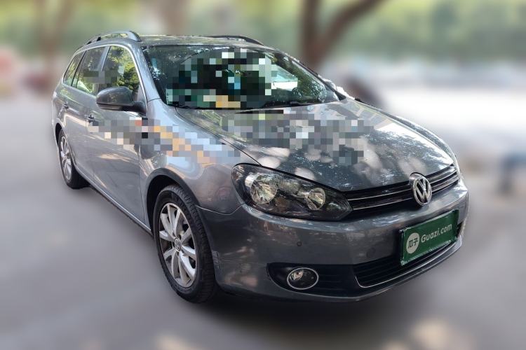 Used Volkswagen Golf 2011 1.4 TSI Comfort Travel Edition Front Right 45 Deg