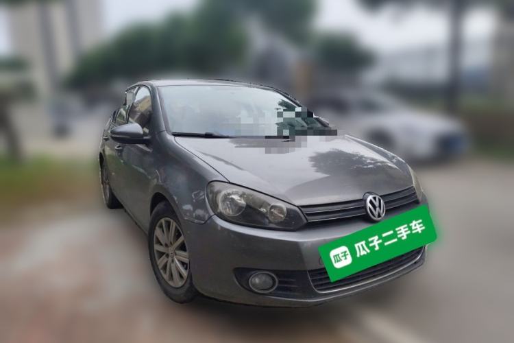 Used Volkswagen Golf 2011 1.6L Automatic Fashion Edition Front Right 45 Deg