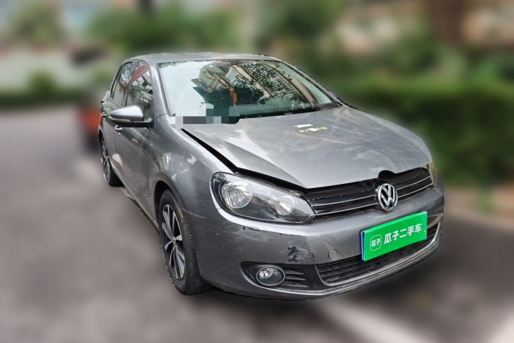 Used Volkswagen Golf 2011 1.4 TSI Automatic Luxury Edition Front Right 45 Deg