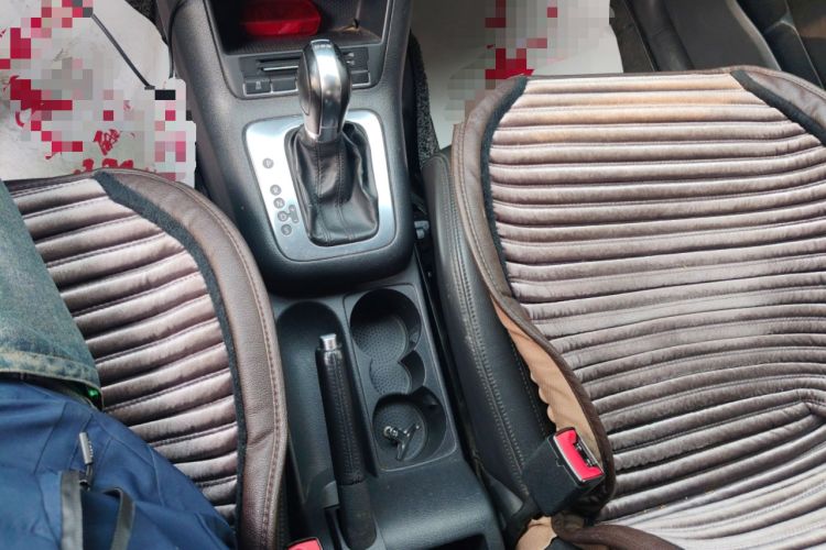 Used Volkswagen Golf 2011 1.4TSI Cross Golf Gear Lever
