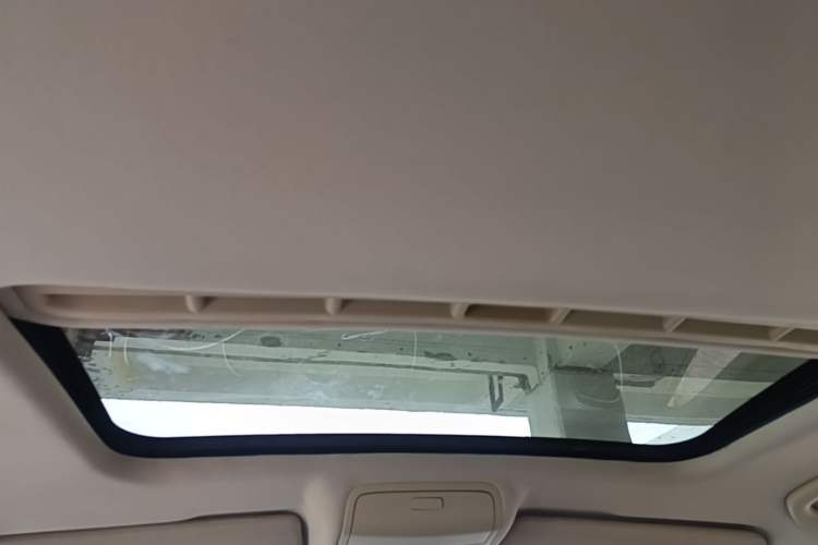 Used Volkswagen Golf 2011 1.4 TSI Automatic Comfort Model Headliner