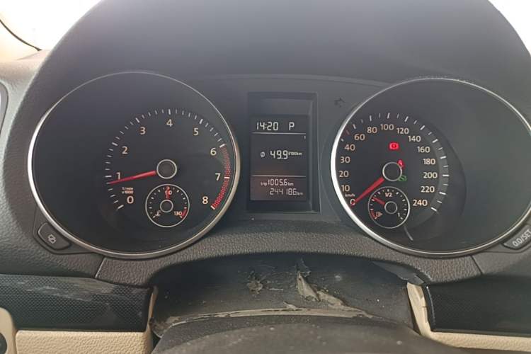 Used Volkswagen Golf 2011 1.4 TSI Automatic Comfort Model Instrument Cluster