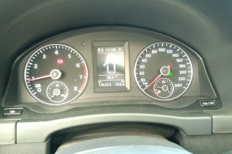Used Volkswagen Golf 2011 1.4TSI Cross Golf Instrument Cluster